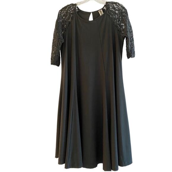 Dress black 3/4 Lace Sleeve  non wrinkle Polyester spandex blend comfortable M
C - Picture 4 of 12